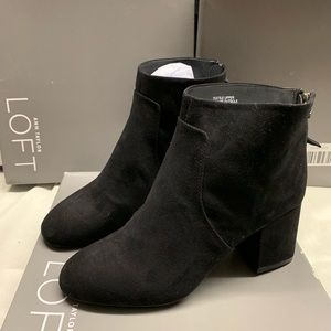 Ann Taylor loft T feminine blocked ankle boot